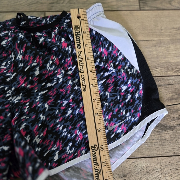 NIKE women's small dri fit Pink And Black shorts - Picture 5 of 10